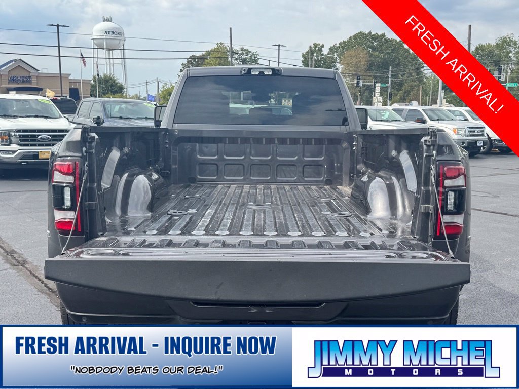 Used 2024 RAM 3500 Big Horn w/ Night Edition AWD/4WD image 25
