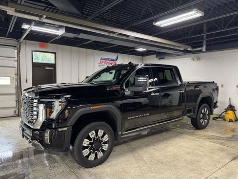 Certified 2024 GMC Sierra 3500 Denali w/ Denali Reserve Package AWD/4WD image 1