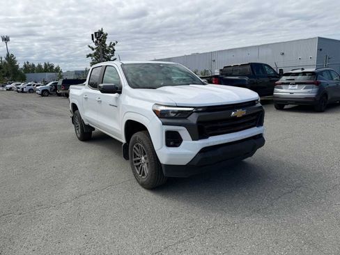 Certified 2024 Chevrolet Colorado LT w/ LT Convenience Package III AWD/4WD image 5