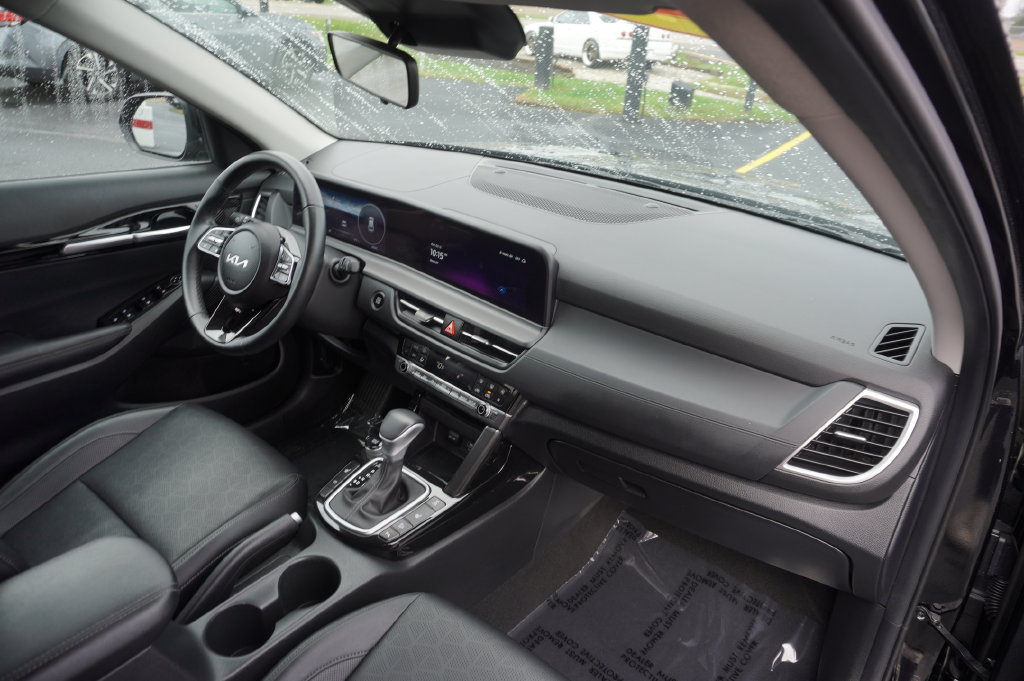 Used 2025 Kia Seltos EX AWD/4WD image 27