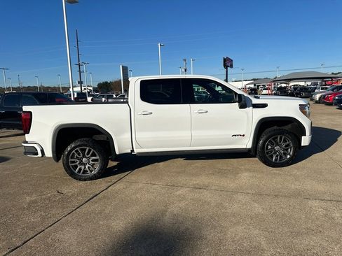 Used 2022 GMC Sierra 1500 AT4 w/ AT4 Premium Package image 4