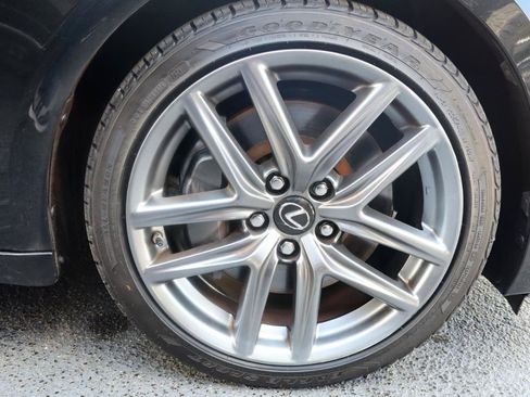 Used 2017 Lexus IS 200t F Sport w/ F Sport Package RWD image 29