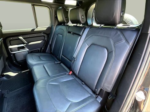 Used 2023 Land Rover Defender 110 SE AWD/4WD image 21