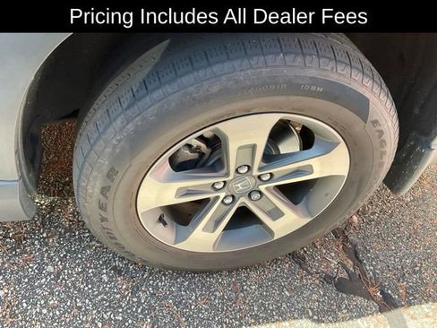 Used 2025 Honda Pilot EX-L image 11