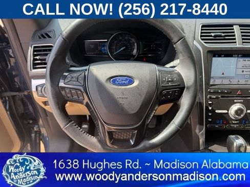 Used 2017 Ford Explorer Limited w/ Equipment Group 301A FWD image 14