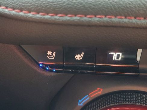 Used 2021 Chevrolet Blazer RS w/ Enhanced Convenience Package image 22