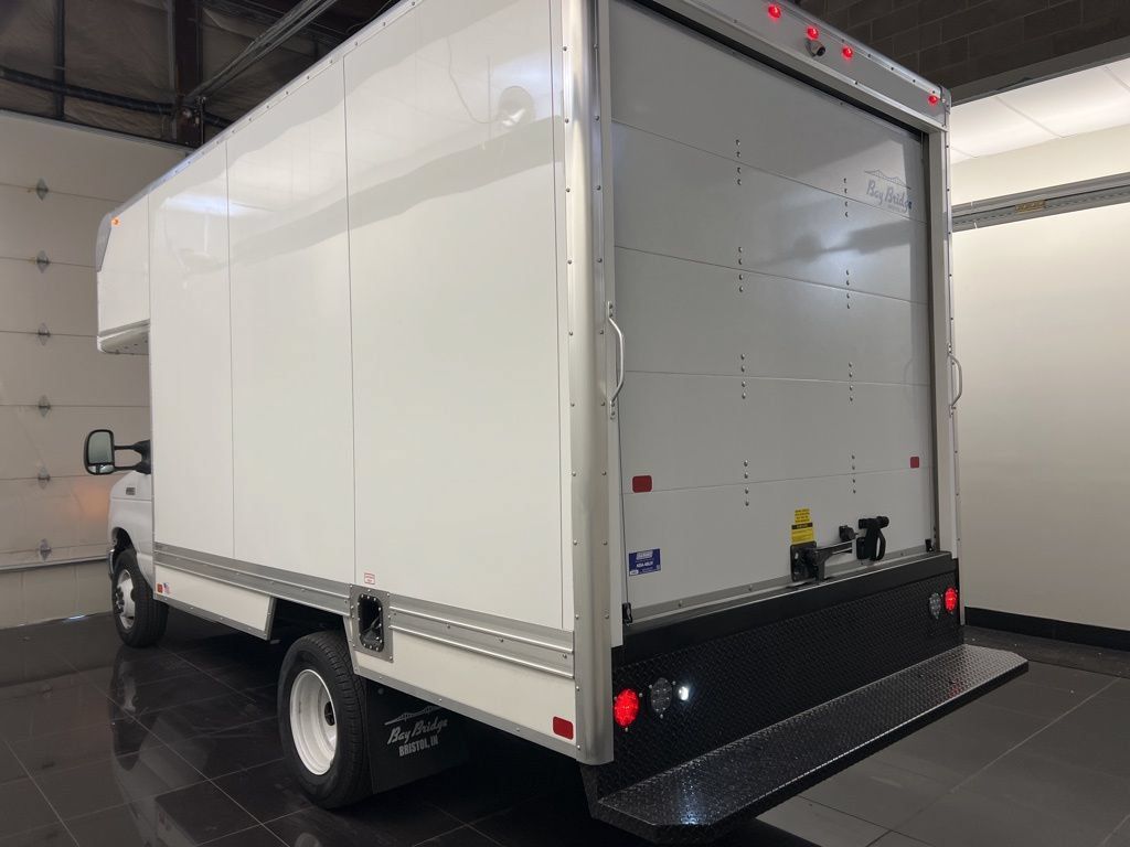 New 2026 Ford E-350 and Econoline 350 Super Duty w/ Power Equipment Group RWD image 4