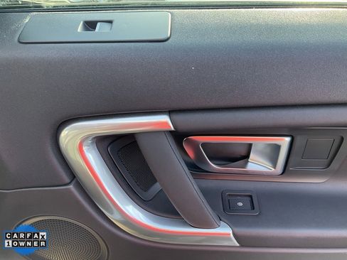 Used 2019 Land Rover Discovery Sport SE image 70