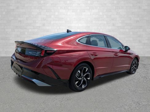 Certified 2024 Hyundai Sonata SEL FWD image 2