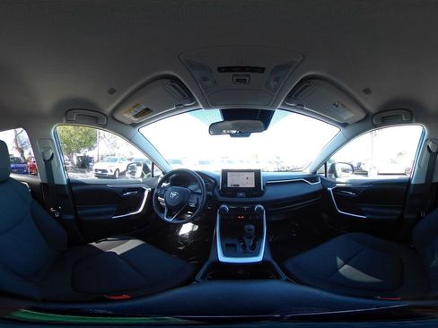 Used 2025 Toyota RAV4 XLE w/ Weather Package image 41