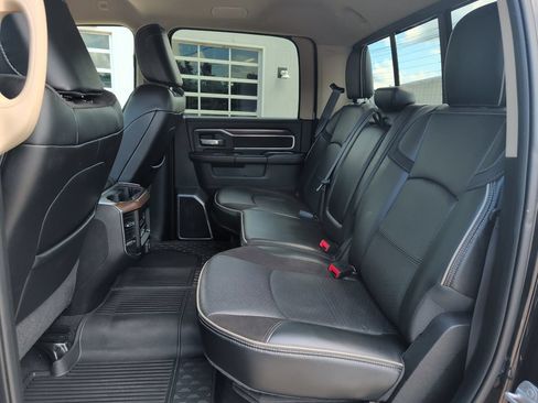 Used 2022 RAM 2500 Laramie AWD/4WD image 30