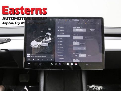 Used 2023 Tesla Model 3 Standard Range image 12
