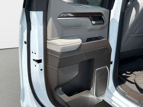 Used 2024 GMC Sierra 1500 SLE RWD image 11
