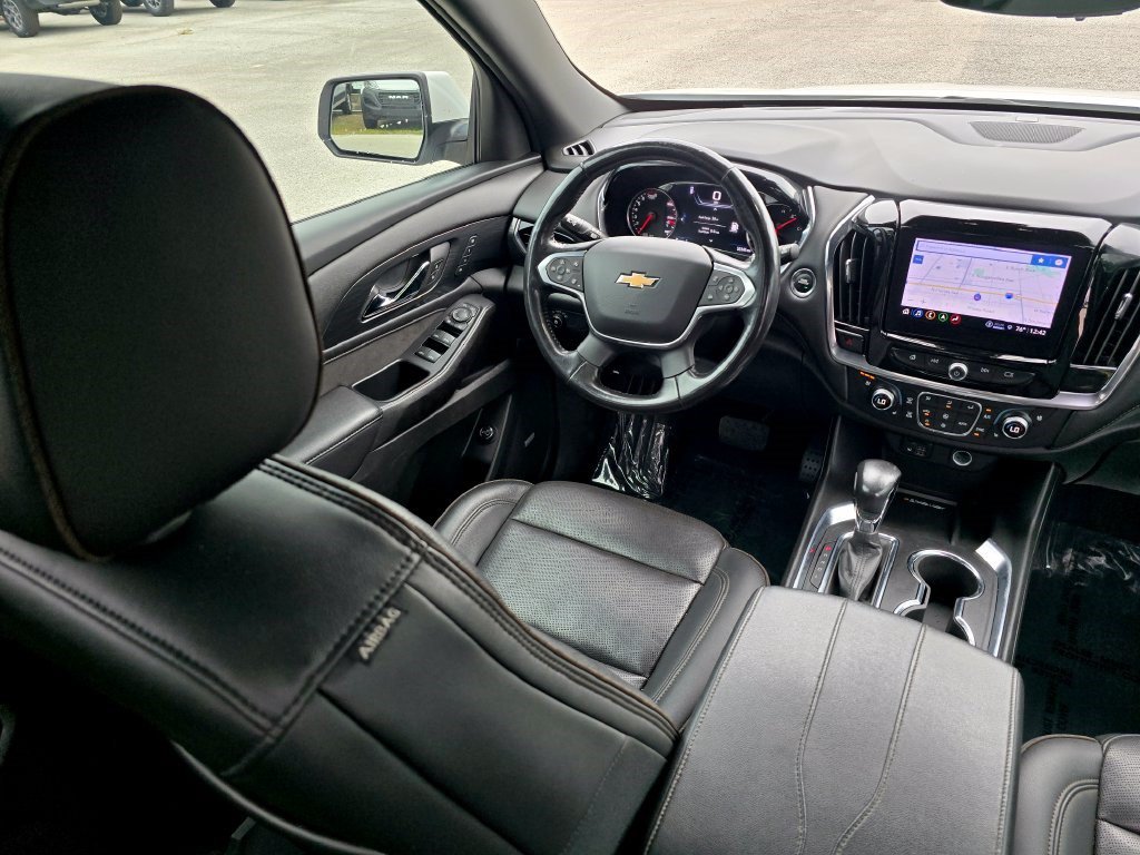 Used 2022 Chevrolet Traverse High Country FWD image 38