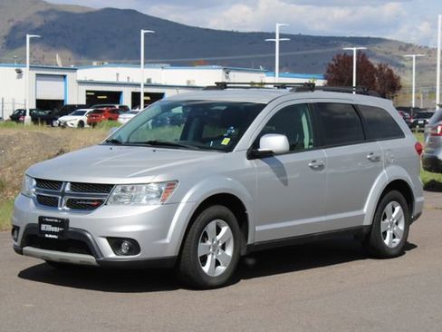 Used 2012 Dodge Journey SXT w/ Popular Equipment Group FWD image 8