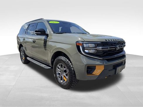 Used 2025 Ford Expedition Tremor AWD/4WD image 5