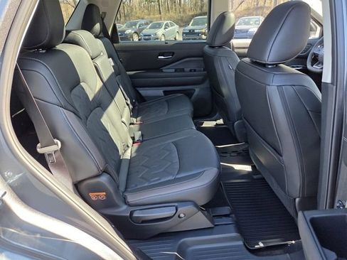 New 2026 Nissan Pathfinder Platinum w/ Cargo Package FWD image 12