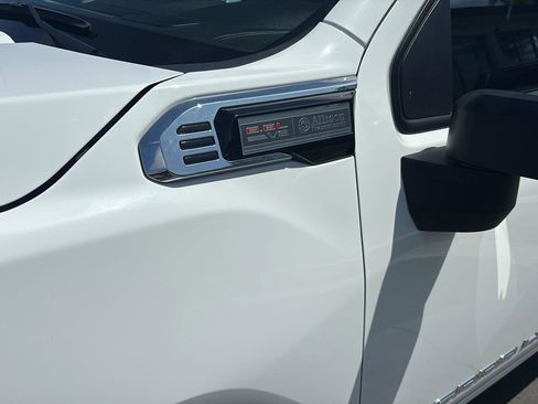 Used 2024 GMC Sierra 3500 Pro image 24