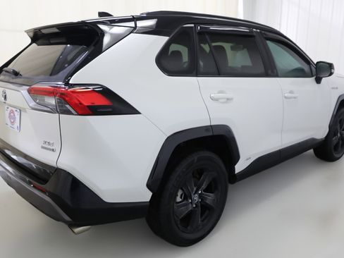 Used 2020 Toyota RAV4 XSE image 17