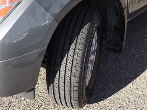 Used 2018 Nissan Frontier SV image 41