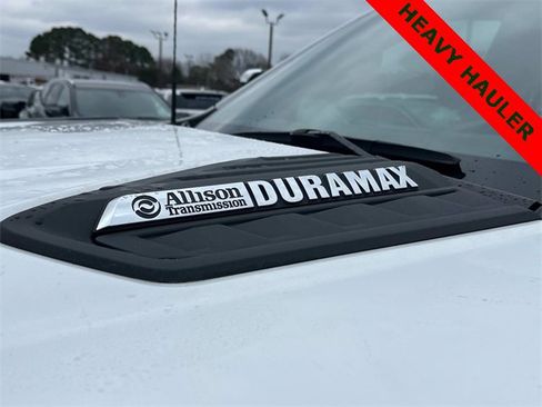 Used 2024 Chevrolet Silverado 3500 High Country w/ High Country Premium Package image 39