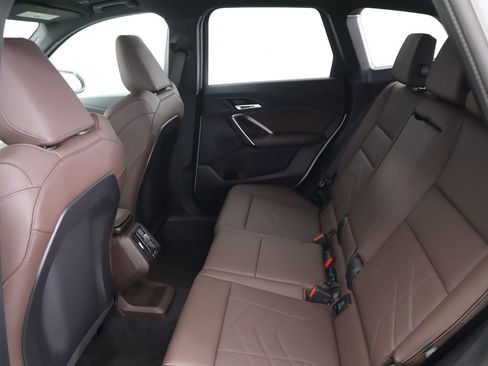 Used 2025 BMW X1 xDrive28i w/ Technology Package image 22