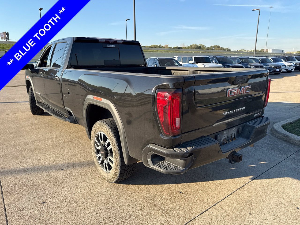 Used 2023 GMC Sierra 2500 AT4 w/ AT4 Premium Plus Package AWD/4WD image 8