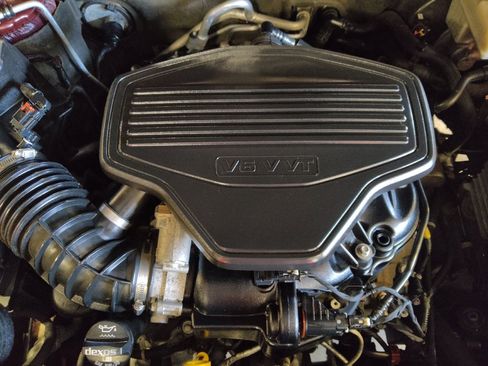 Used 2017 GMC Acadia Denali w/ Technology Package FWD image 30