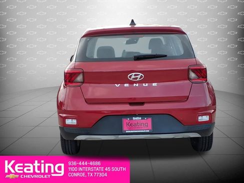 Used 2021 Hyundai Venue SE image 7