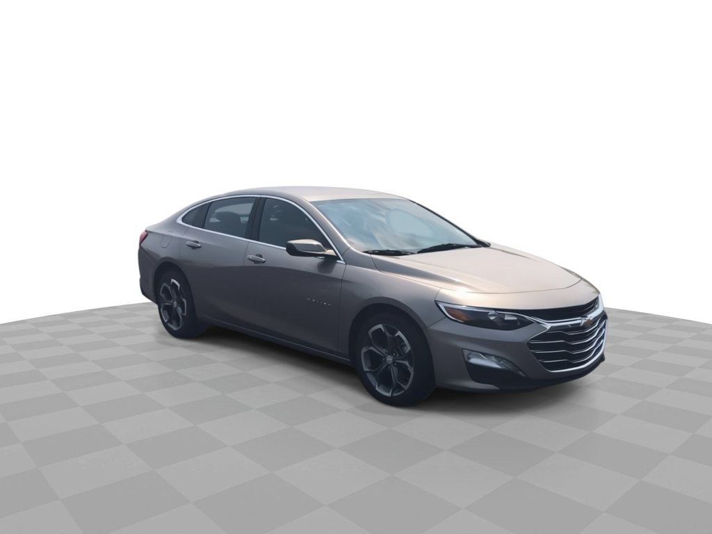 Used 2024 Chevrolet Malibu LT FWD image 2
