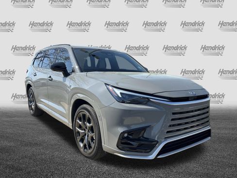 Certified 2025 Lexus TX 500h AWD image 2