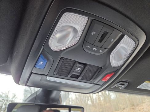 Used 2024 RAM 2500 Big Horn w/ Level 2 Equipment Group image 20