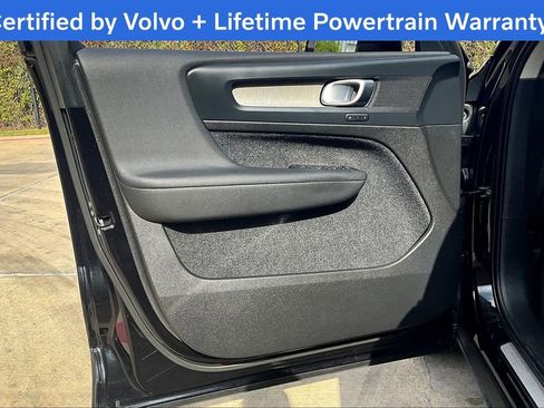 Certified 2023 Volvo XC40 B5 Plus w/ Driver Assist Package image 22