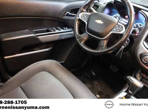Used 2017 Chevrolet Colorado LT w/ LT Convenience Package AWD/4WD image 10