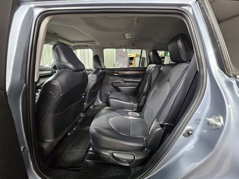 Used 2022 Toyota Highlander Limited image 15