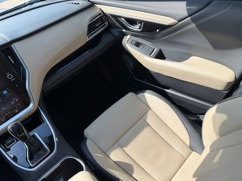 Used 2023 Subaru Outback Limited image 15