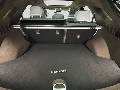 Certified 2026 Genesis GV70 2.5T Advanced image 18