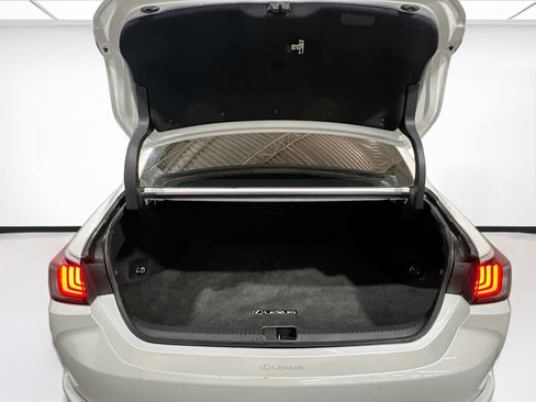 Used 2019 Lexus ES 350 Luxury image 19