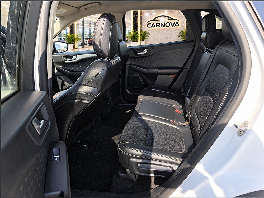 Used 2020 Ford Escape SEL FWD image 11