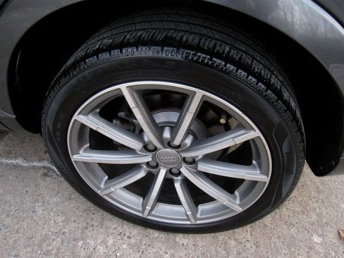 Used 2018 Audi Q3 2.0T Premium Plus w/ Premium Plus Package image 35