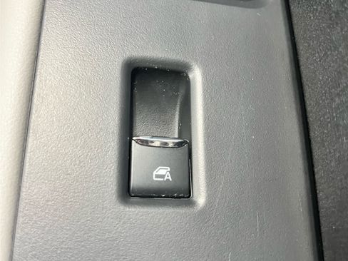 Used 2025 Ford Expedition Active AWD/4WD image 46