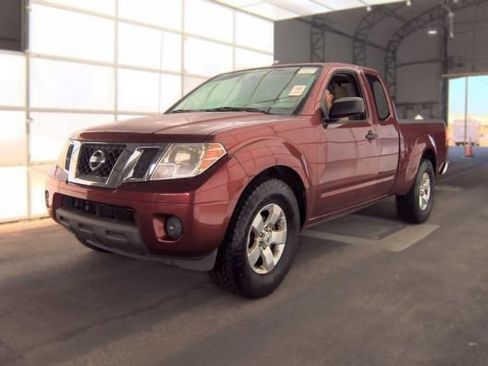 Used 2013 Nissan Frontier SV RWD image 3
