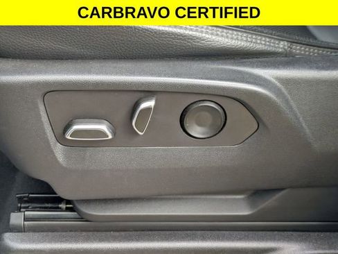 Certified 2023 GMC Yukon XL Denali AWD/4WD image 13