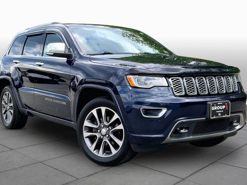 Used 2017 Jeep Grand Cherokee Overland AWD/4WD image 3