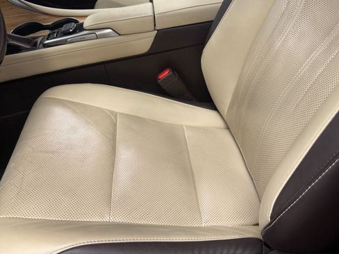 Used 2018 Lexus RX 450hL Premium image 13