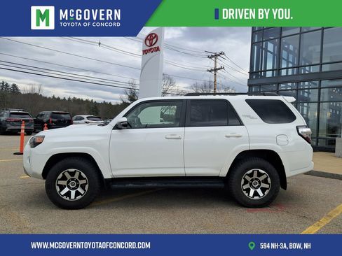 Used 2022 Toyota 4Runner TRD Off-Road Premium image 2