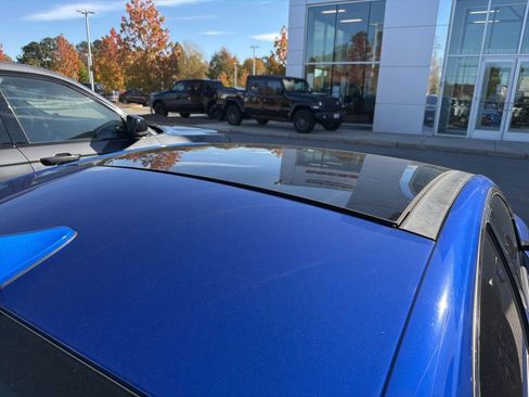 Used 2019 Genesis G70 3.3T Advanced w/ Sport Package image 5