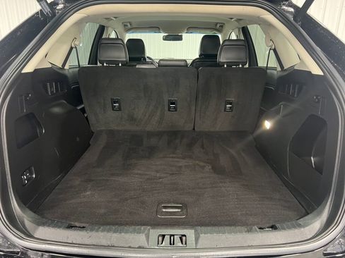 Used 2020 Ford Edge SEL w/ Convenience Package image 7