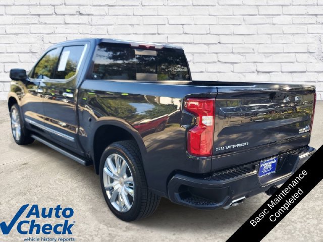 Certified 2024 Chevrolet Silverado 1500 High Country RWD image 2