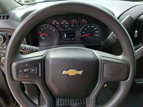 Used 2022 Chevrolet Silverado 1500 Custom AWD/4WD image 18